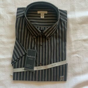 NWT Men’s VanHeusen Shirt